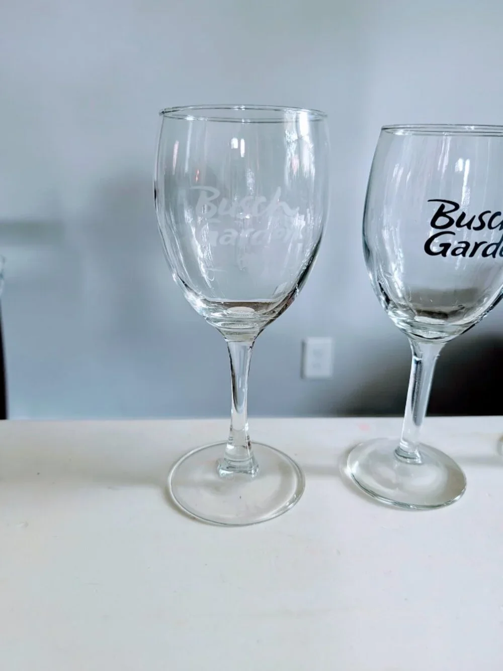Set of 3 Busch Gardens Williamsburg VA Etched Wine Glasses 20 oz Souvenir